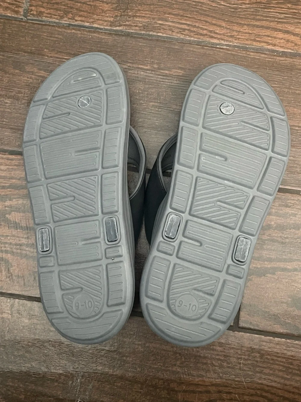 Black/Gray Dockers Men’s Canvas Thong Sandals